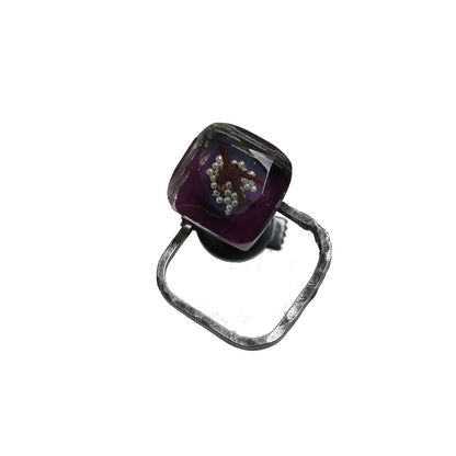 眼鏡ホルダーピンブローチ 飛行機 紫 TAMARUSAN