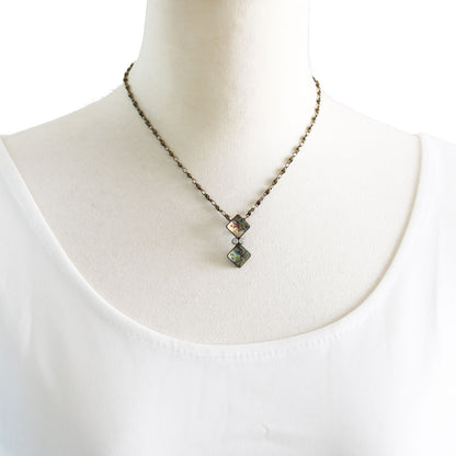 ネックレス グリーン アンティーク風 ネックレス