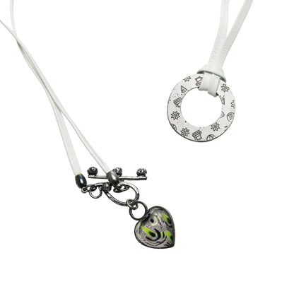 眼鏡ホルダー ハート グレー 革紐 男女兼用 TAMARUSAN