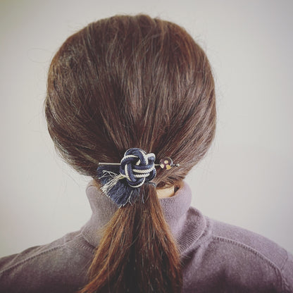 ミニかんざしバレッタ 紺 白 シルク キノコ TAMARUSAN