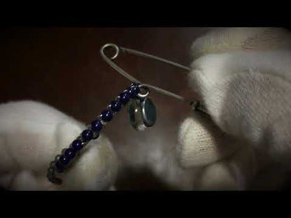 安全ピンブローチの使い方