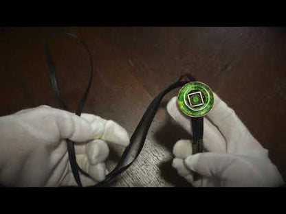 革紐ループタイ 緑 ユリ メンズアクセサリー