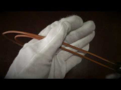 革紐ループタイの使い方