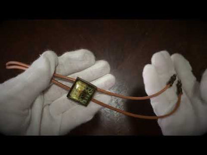 革紐ループタイの使い方