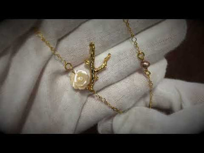 ネックレスの紹介