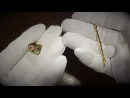 ヘアピンを着けたところ