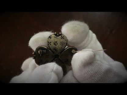 ブローチの使い方