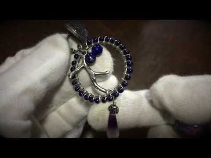 フープイヤリングの着け方