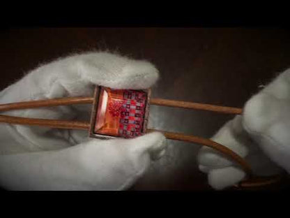 革紐ループタイの使い方