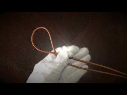 革紐ループタイの使い方