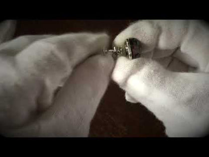 イヤリングのつけ方紹介ビデオ