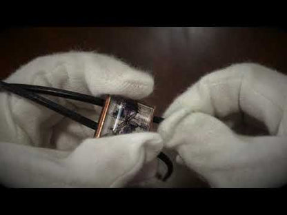 革紐ループタイの使い方