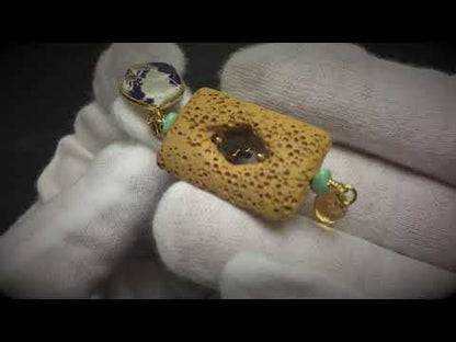 イヤリングの紹介