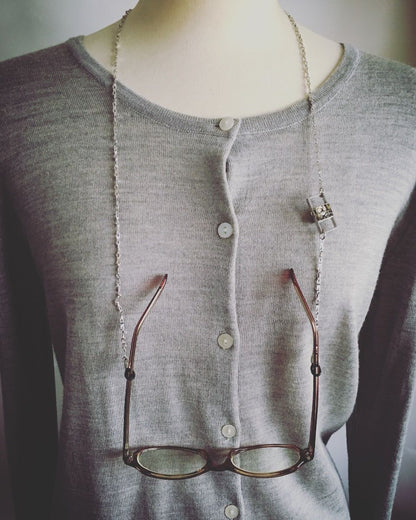 眼鏡チェーン メンズ 紺色 鱗 レジン TAMARUSAN