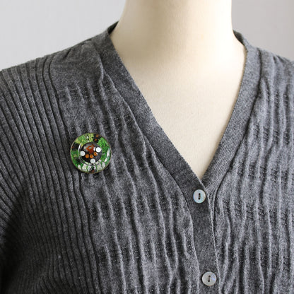 ブローチ マーブル 緑 ドーナツ型 TAMARUSAN