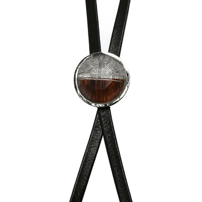 かっこいい 革紐ループタイ 銀ラメ 木目 平紐 TAMARUSAN