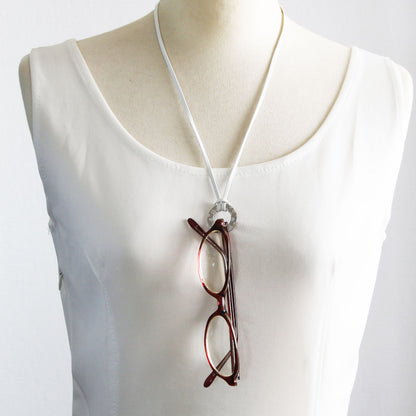 眼鏡ホルダー 老眼鏡 ハート 白 革紐 TAMARUSAN