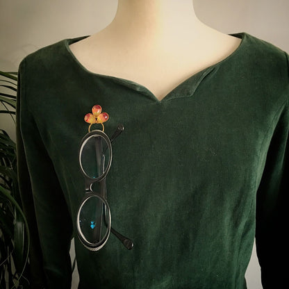 眼鏡ホルダーピンブローチ 虹 オレンジ TAMARUSAN