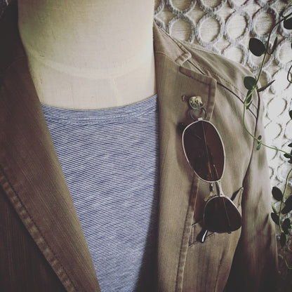 眼鏡ホルダーピンブローチ 音符 ブルー 男女兼用 TAMARUSAN