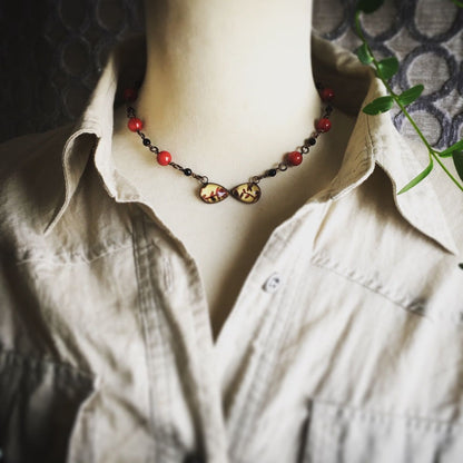 チョーカーネックレス 赤 珊瑚 オニキス 花 TAMARUSAN