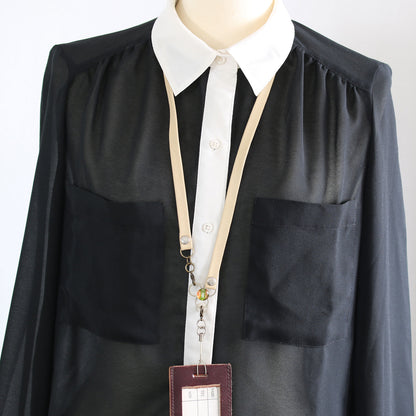 IDホルダー ネックストラップ 革紐 セミ 緑 ネックストラップ