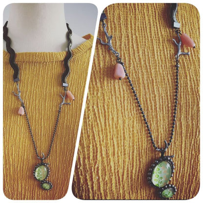 ネックレス 水色 リボン バラの木 ピンクコモンオパール TAMARUSAN