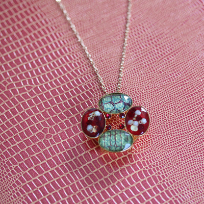 ネックレスにもなるスカーフ留め 赤 水色 金 ブローチ・バッジ