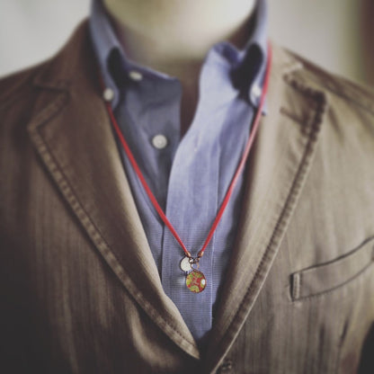 眼鏡ホルダー 赤 すいか 革紐 男女兼用 TAMARUSAN