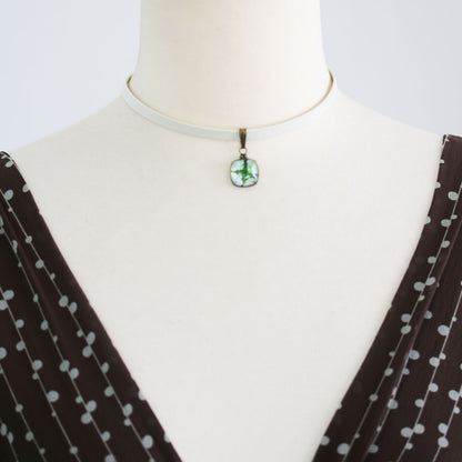 チョーカー 革紐 緑 すいか オフホワイト TAMARUSAN