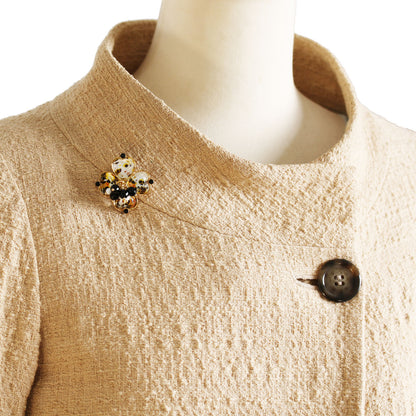 ブローチ トラ猫 黄色 花 オニキス 天然石 TAMARUSAN