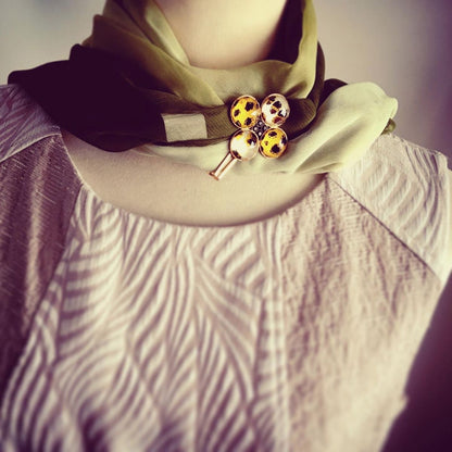 ストールクリップ チーター トラ猫 ゴールド TAMARUSAN