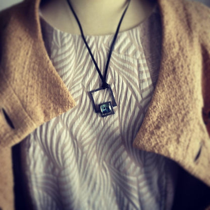 ネックレス 青 革紐 トランプ メンズ ネックレス