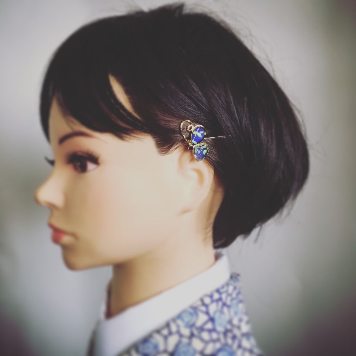 ヘアピン 蝶 青 つるくさ 24金 おしゃれ ピンの向きを変更