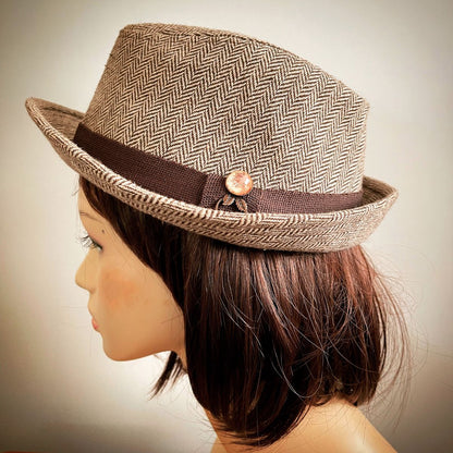 眼鏡ホルダーピンブローチ 梅 ピンク TAMARUSAN