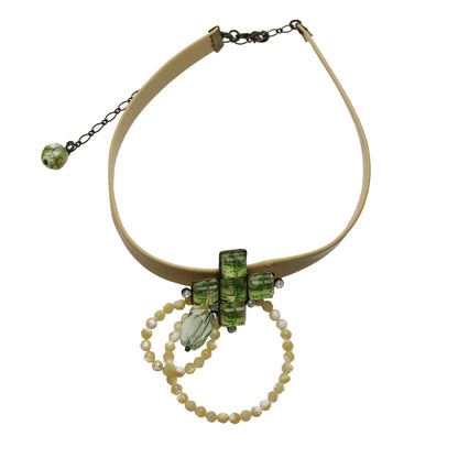 チョーカー 革紐 ベージュ 梅 抹茶 TAMARUSAN