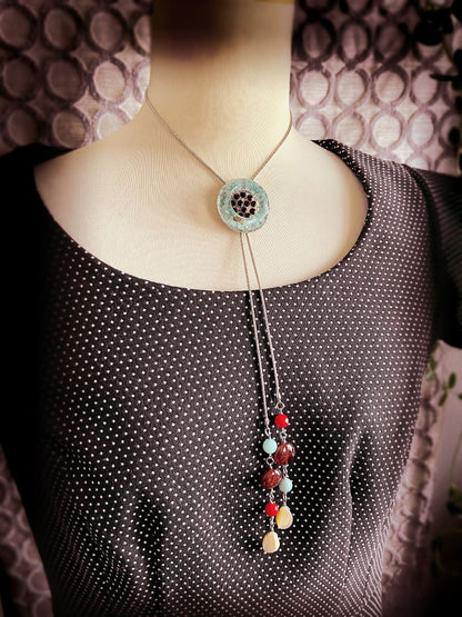 チェーンループタイ 青 珊瑚 ヘソナイトガーネット TAMARUSAN