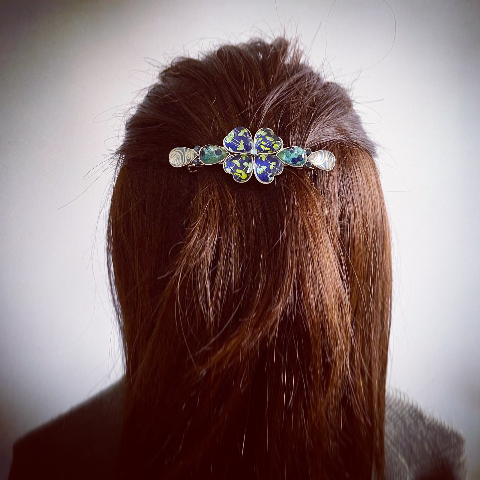 お花が綺麗なバレッタ - ヘアアクセサリー