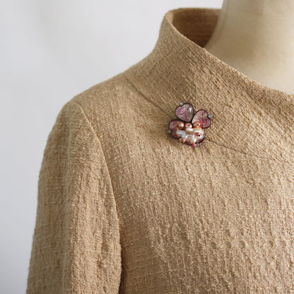 ブローチ 四つ葉 ピンク 淡水パール 渦巻き TAMARUSAN