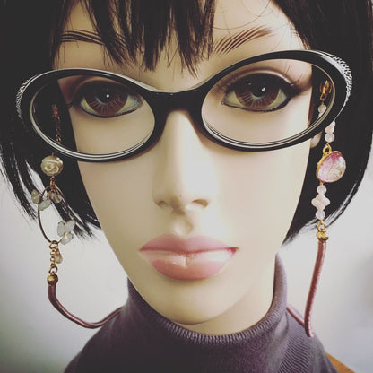 眼鏡チェーン 贈り物 ピンク 薔薇 渦巻き TAMARUSAN