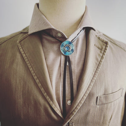 革紐ループタイ ユリ 青 男女兼用 クールビズ TAMARUSAN